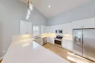 363 Highland Hills Cir, Howard, OH 43028 - Photo 11