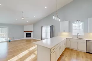 363 Highland Hills Cir, Howard, OH 43028 - Photo 9