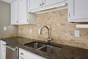 4920 McPartlan Ct, Columbus, OH 43221 - Photo 17