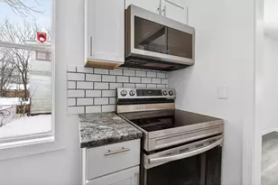 204 S Wheatland Ave, Columbus, OH 43204 - Photo 7