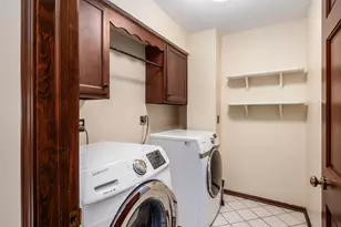 890 Pipestone Dr, Columbus, OH 43235 - Photo 33