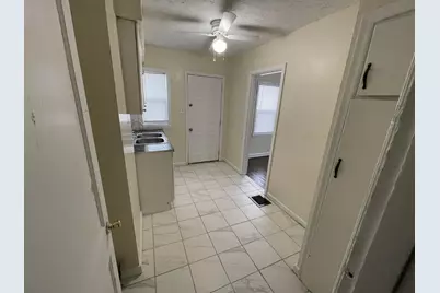 649 N Nelson Road #A-D, Columbus, OH 43219 - Photo 7