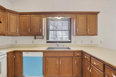 655 W Thrush Avenue, Crestline, OH 44827 - Photo 17