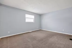 1805 E 26th Ave, Columbus, OH 43219 - Photo 3