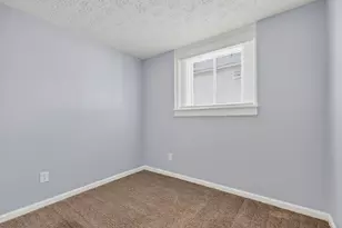 1805 E 26th Ave, Columbus, OH 43219 - Photo 7