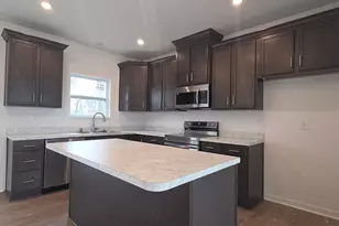 5976 Abernathy Ln, Columbus, OH 43232 - Photo 5