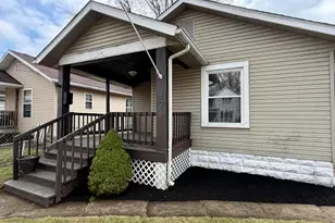 393 E George St, Marion, OH 43302 - Photo 3