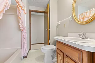 5000 Honeysuckle Blvd, Columbus, OH 43230 - Photo 21
