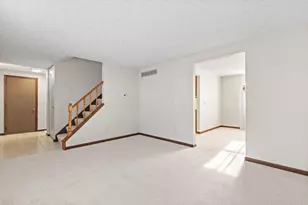 5000 Honeysuckle Blvd, Columbus, OH 43230 - Photo 3