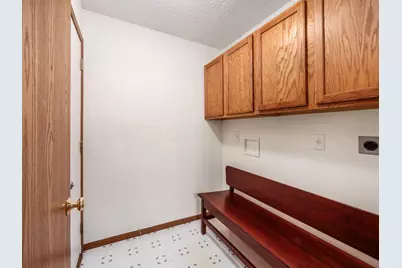 1195 Village Drive, Marysville, OH 43040 - Photo 9