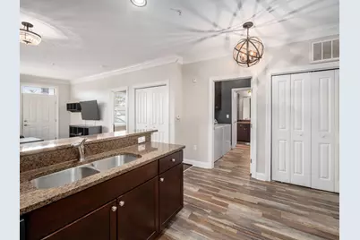 937 Ingleside Avenue #937, Columbus, OH 43215 - Photo 9