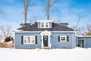 818 W 8th St, Marysville, OH 43040 - Photo 1