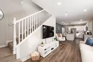 818 W 8th St, Marysville, OH 43040 - Photo 19