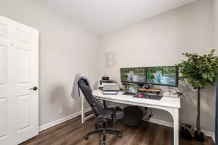 818 W 8th St, Marysville, OH 43040 - Photo 15