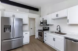 814 Miriam Dr W, Columbus, OH 43204 - Photo 17