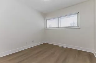 814 Miriam Dr W, Columbus, OH 43204 - Photo 19