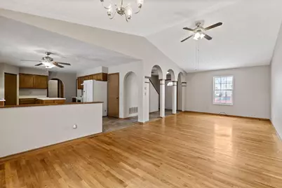 2248 Golden Leaf Lane, Columbus, OH 43223 - Photo 7