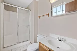 2248 Golden Leaf Ln, Columbus, OH 43223 - Photo 23