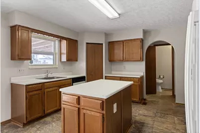 2248 Golden Leaf Lane, Columbus, OH 43223 - Photo 13