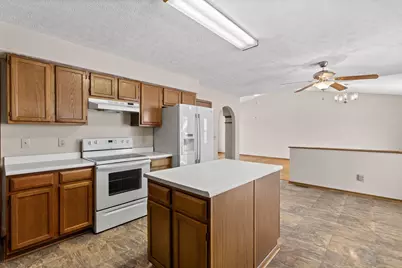 2248 Golden Leaf Lane, Columbus, OH 43223 - Photo 15