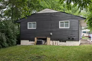 2020 Berrell Ave, Columbus, OH 43219 - Photo 3