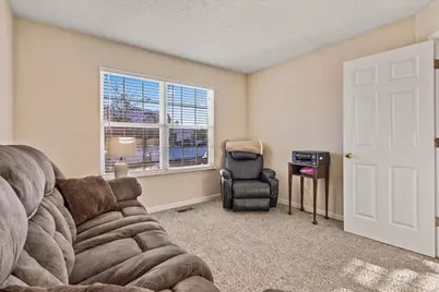 1636 E Turkey Run Drive, Newark, OH 43055 - Photo 13