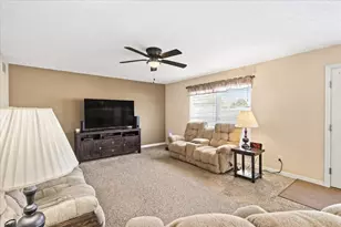 1636 E Turkey Run Dr, Newark, OH 43055 - Photo 9