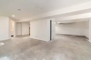 180 Oakwood Ct, Westerville, OH 43081 - Photo 35