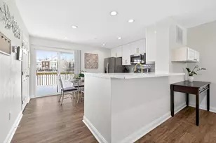 1054 Shady Lake Dr, Columbus, OH 43228 - Photo 9