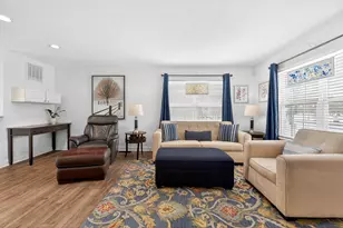 1054 Shady Lake Dr, Columbus, OH 43228 - Photo 5