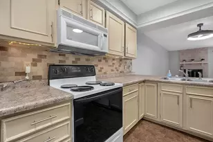 3151 Parkview Dr, Grove City, OH 43123 - Photo 3