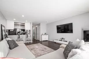 4633 Parrau Dr, Columbus, OH 43228 - Photo 15