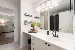 4633 Parrau Dr, Columbus, OH 43228 - Photo 21