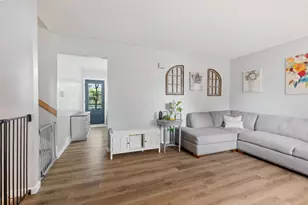 1978 Shallowford Ave, Columbus, OH 43235 - Photo 7