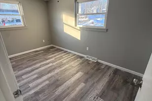 352 S McArthur Way, Greenfield, OH 45123 - Photo 11