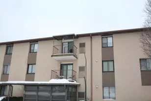 5885 Beechcroft Rd, Columbus, OH 43229 - Photo 11