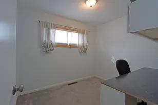 1242 Acton Rd, Columbus, OH 43224 - Photo 13