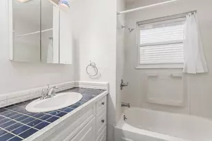 981 Highland St, Columbus, OH 43201 - Photo 11