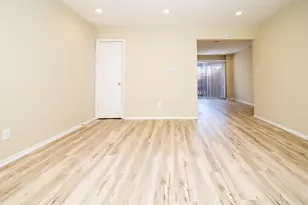 557 Simbury St, Columbus, OH 43228 - Photo 13