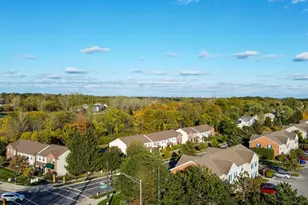 557 Simbury St, Columbus, OH 43228 - Photo 35