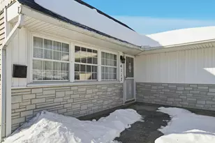 4117 Elbern Ave, Columbus, OH 43213 - Photo 3