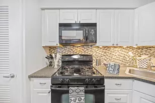 660 Dlyn St, Columbus, OH 43228 - Photo 25