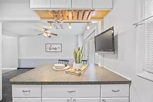 660 Dlyn St, Columbus, OH 43228 - Photo 21