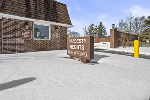 660 Dlyn St, Columbus, OH 43228 - Photo 47