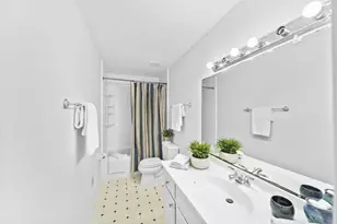 660 Dlyn St, Columbus, OH 43228 - Photo 33