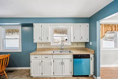 10410 Pleasant Valley Road NE, Frazeysburg, OH 43822 - Photo 9