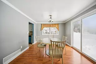 10410 Pleasant Valley Rd NE, Frazeysburg, OH 43822 - Photo 5