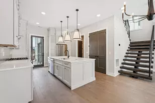 2828 Kobuk Dr, Columbus, OH 43228 - Photo 7