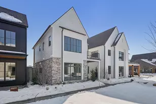 2828 Kobuk Dr, Columbus, OH 43228 - Photo 3