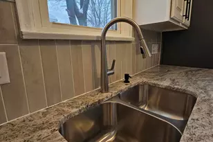 1625 E Whittier St, Columbus, OH 43206 - Photo 11